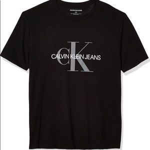 Black Calvin Klein men’s shirt